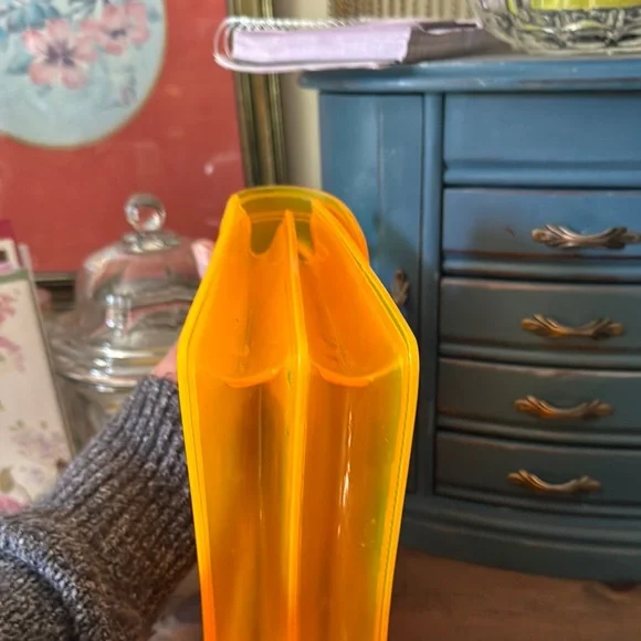 💛⭐️🌙🌼🐥Transparent Yellow and Green Handbag - Picture 5 of 10